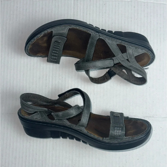 Naot Size 36 - Picture 2 of 6